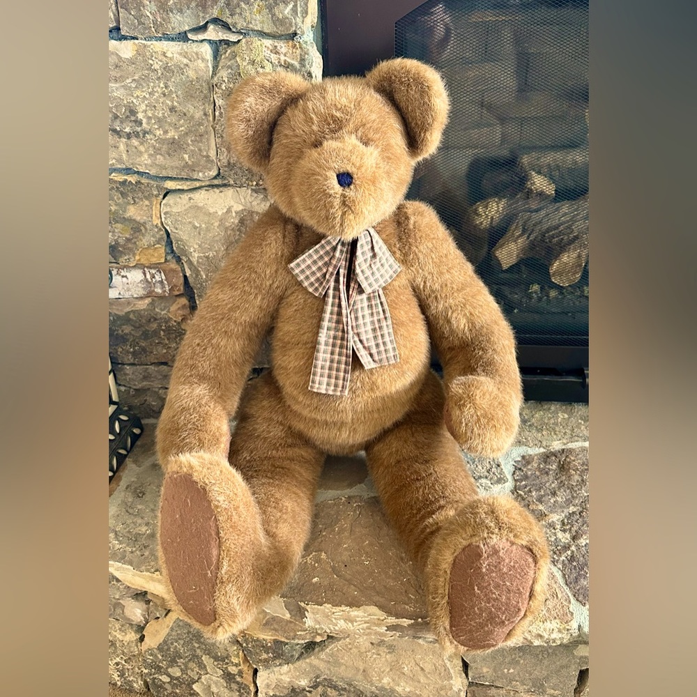 Hunter Bearsdale. 38” jointed Boyd’s Bear.